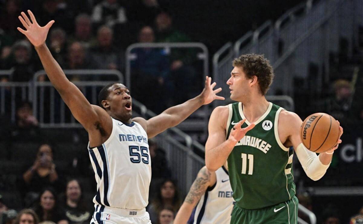 Doinb连续十场比赛得分超过赛况扑朔迷离，雄鹿挑战极限！