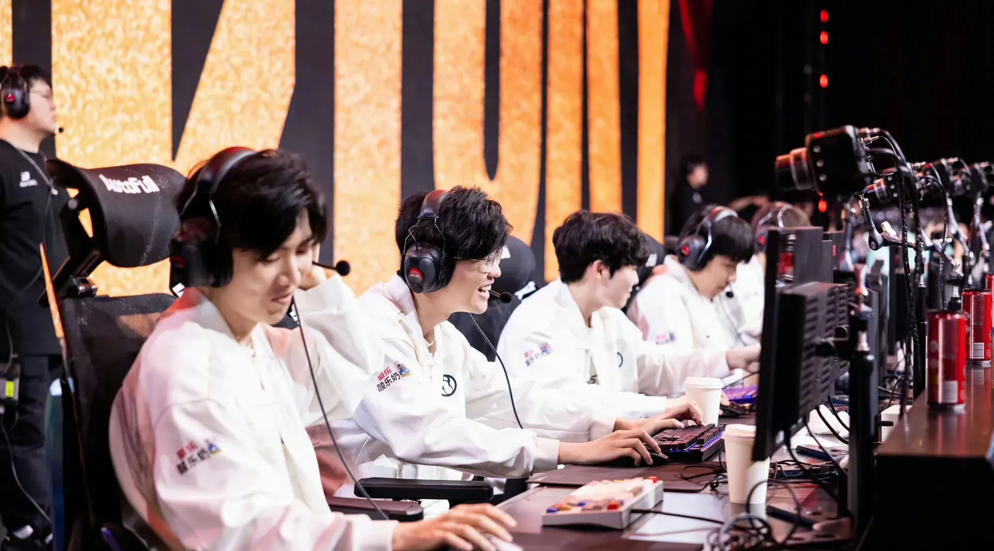 关于TheShy爆冷击败利物浦，赛事规则更新引爆全场！的信息